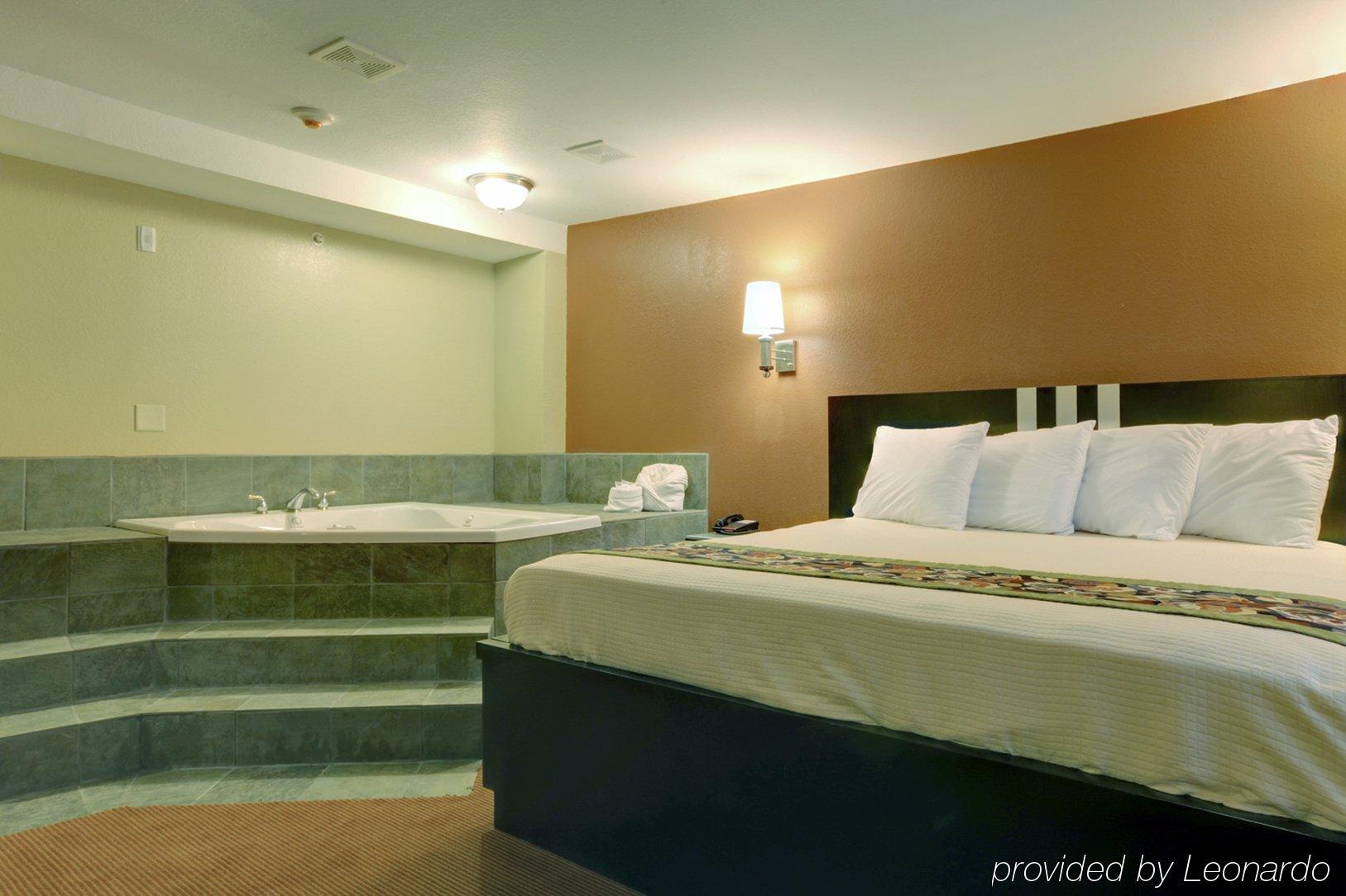 Americas Best Value Inn Caldwell Екстер'єр фото