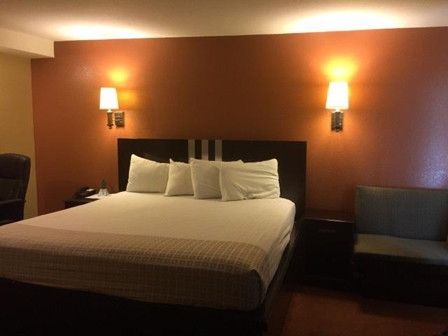 Americas Best Value Inn Caldwell Екстер'єр фото